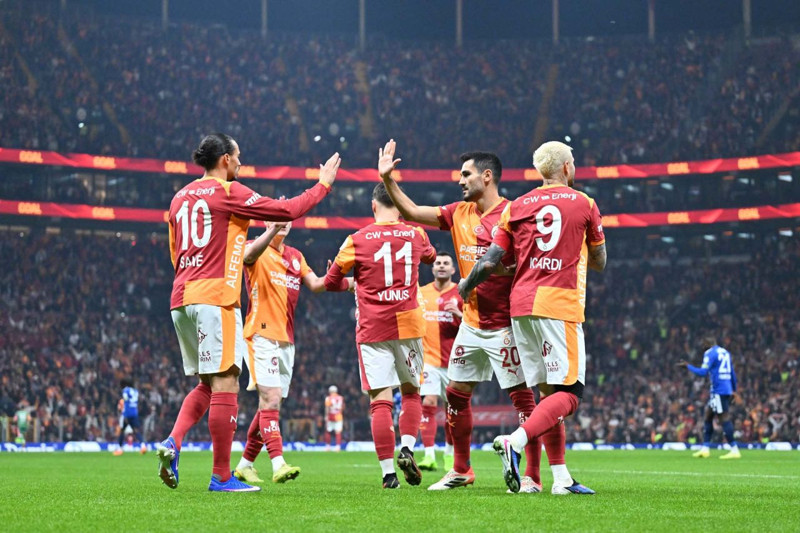 Galatasaray’dan çılgın transfer hamlesi! 55 milyon euroluk dünya yıldızıyla masaya oturuldu! Gelirse yer yerinden oynar! - Resim: 2