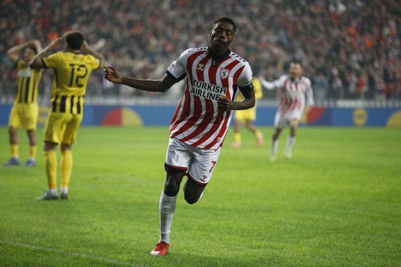 Fenerbahçe’nin ilk transferi hayırlı olsun! 4.5 yıllık sözleşme imzalanacak! 1.4 milyon euro maaş alacak! - Resim: 6