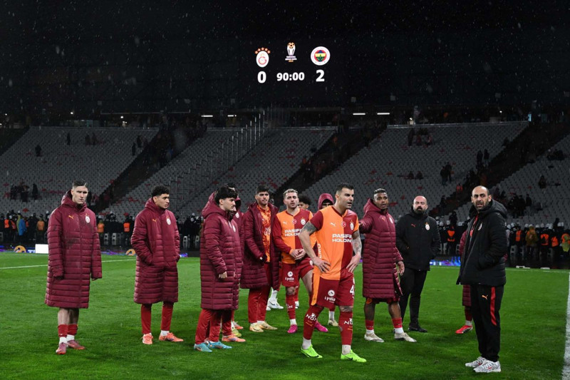 Galatasaray’dan yılın transfer bombası! 40 milyon euroluk dünya yıldızı Fenerbahçe yenilgisini unutturacak!  Taraftarlar havalimanına akın edecek - Resim: 5