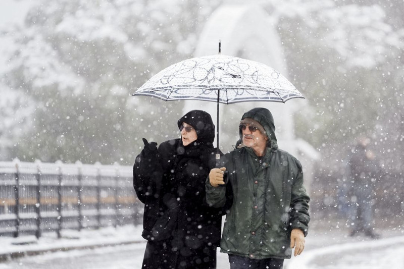 İstanbul'da kar etkili oluyor! Lapa lapa kar için saat verildi! 41 ile sarı kodlu uyarı - Resim: 5