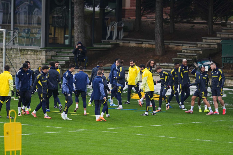 Avrupa Ligi’nde zorlu maç! Fenerbahçe, Aston Villa’yı konuk edecek! 7 eksik var! İşte muhtemel ilk 11’ler - Resim: 7