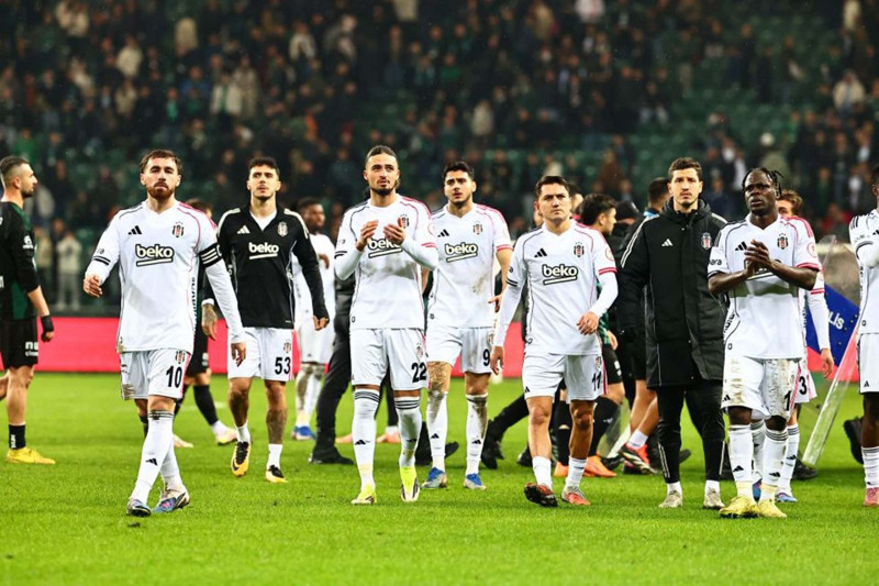 Ersin Destanoğlu'nun yerini alacak! Beşiktaş’tan sürpriz kaleci transferi! İstanbul'a geliyor - Resim: 3