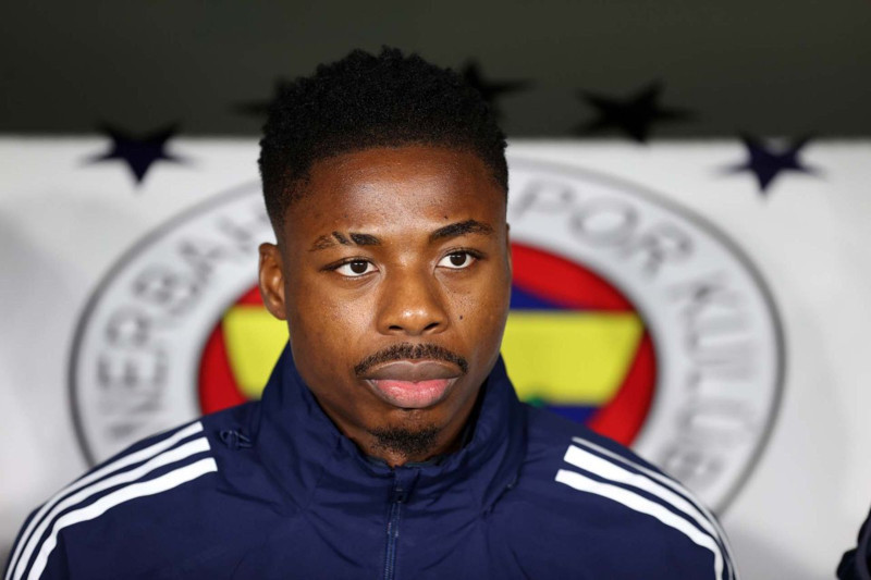 Gelecek yılın ilk bombası patladı! Fenerbahçe ilk transferini sessiz sedasız bitirdi! Taraftarlar çok sevinecek - Resim: 12