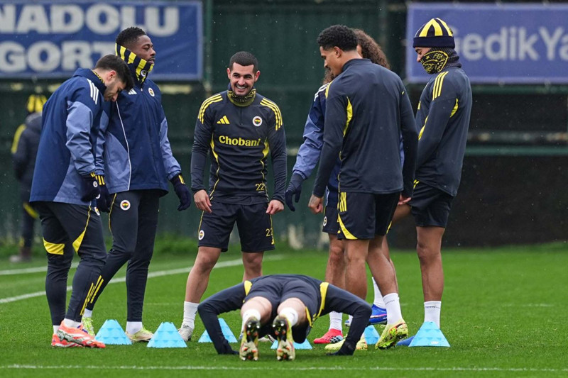 Avrupa Ligi’nde play-off turu başlıyor! Fenerbahçe, Nottingham Forest’i ağırlıyor! 3 isim yok! İşte muhtemel ilk 11’ler - Resim: 3