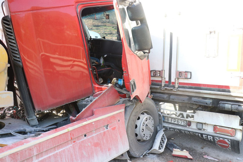 D-650'yi kilitleyen kaza! Uzun araç kuyrukları oluştu - Resim: 2