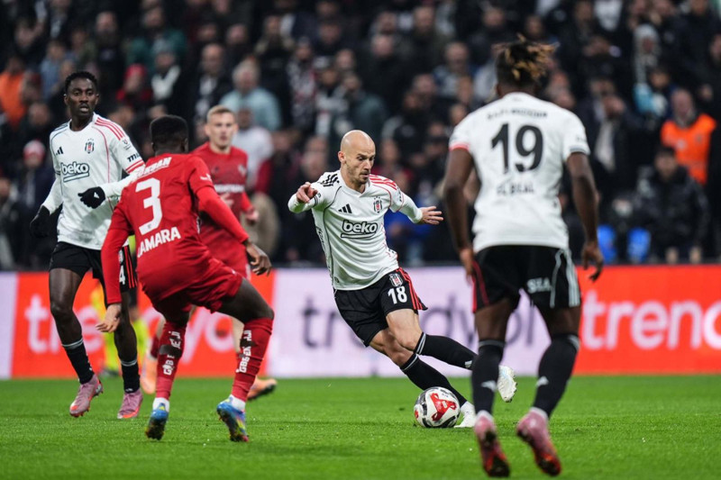 Beşiktaş'tan ayrılacak mı? Vaclav Cerny'den bomba paylaşım - Resim: 3