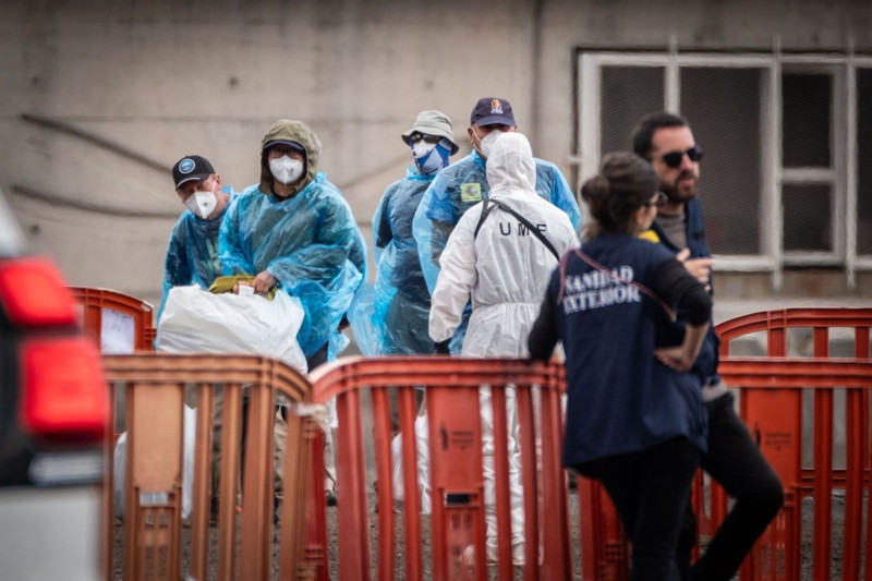 Hantavirüs operasyonu başladı! 'Benzeri görülmemiş' diyerek açıkladılar: Tek tek karantinaya alınıyorlar - Resim: 15