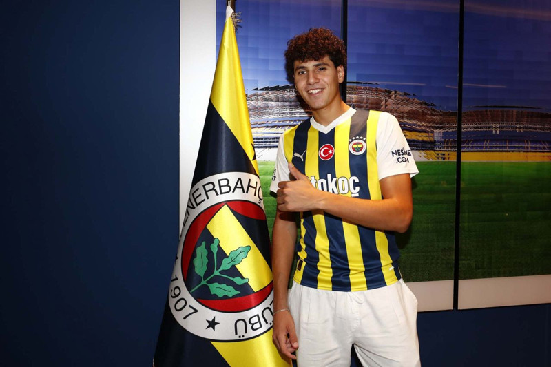 Fenerbahçe’de büyük temizlik başladı! 13 yabancının bileti kesildi! - Resim: 14