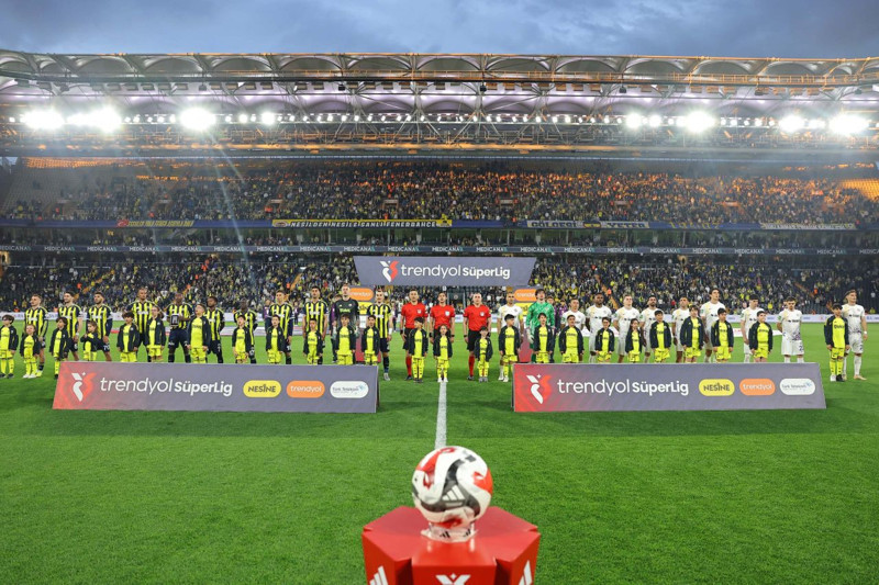 Fenerbahçe'ye Şampiyonlar Ligi yolunda büyük müjde! Premier Lig detayı heyecanlandırdı - Resim: 4