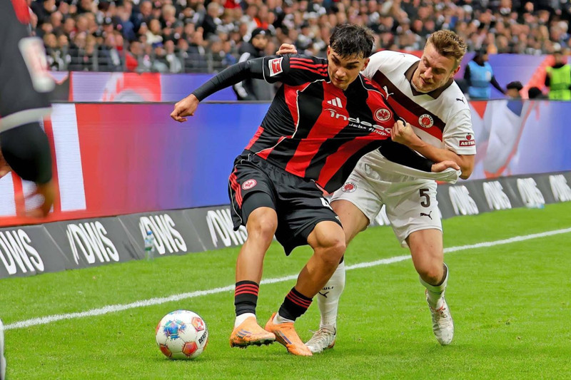 Frankfurt 60 milyon euro istemişti! Galatasaray'ın Can Uzun’un transferi için ilk teklifi ortaya çıktı - Resim: 6