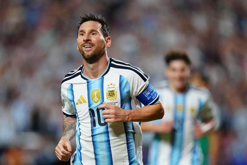 Arjantin, Cezayir'e şans tanımadı! Messi şov yaptı, Dünya Kupası'nda tarih yazdı - Resim: 5