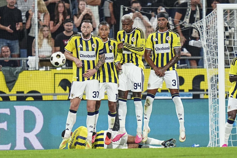 Şampiyonlar Ligi’nde kritik randevu! Fenerbahçe, Lyon’u konuk edecek! İsmail Kartal kararını verdi! İşte muhtemel ilk 11’ler - Resim: 13