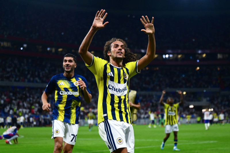 Maç sonrası saha karışmıştı! Guendouzi sessizliğini bozdu: Lyon tribünlerine olay sözler - Resim: 4