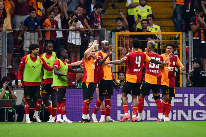 Galatasaray’da ayrılık çanları çalıyor! Yıldız futbolcudan yönetime şok talep: “Bonservisimi verin gideyim” - Resim: 2
