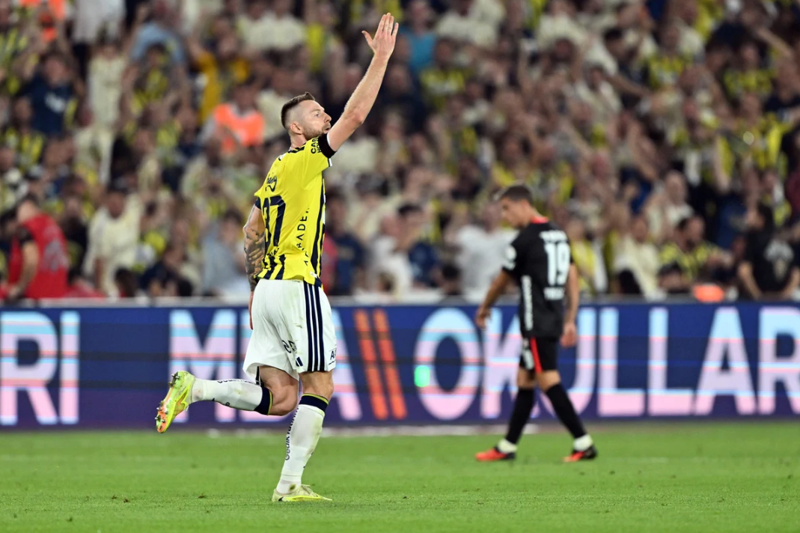 İsmail Kartal kader maçlarına çıkıyor! Fenerbahçe'de Aziz Yıldırım ve Milan Skriniar'ın sözleri fitili ateşledi! - Resim: 3
