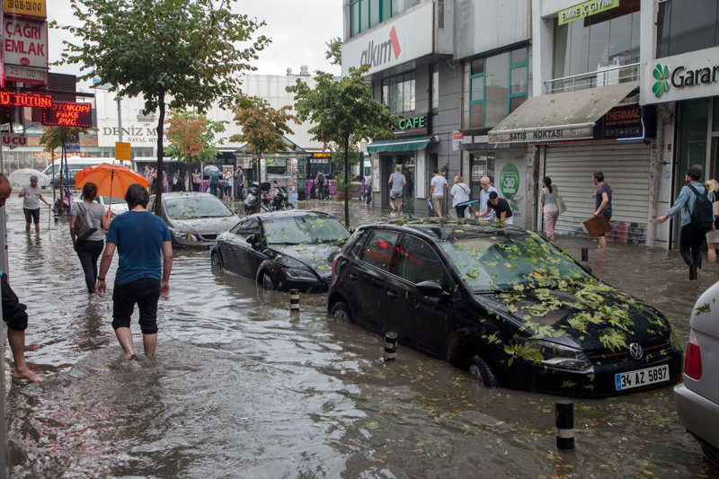 İstanbul, İzmir, Ankara... DİKKAT HAZIRLIKSIZ YAKALANMAYIN! Meteoroloji gün ve saat verdi: Sağanak ve soğuk hava geliyor - Resim: 8