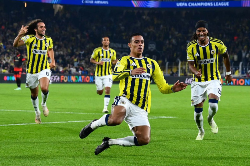Fenerbahçe’de İsmail Kartal’dan büyük ters köşe! 3 yıldızı derbinin ilk 11’ine yazdı! - Resim: 5