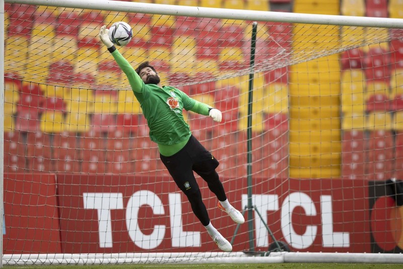 Galatasaray yeni Muslera’sını buldu! 62.5 milyon euroluk dünya yıldızıyla masaya oturulacak: “Heyecan verici bir isim” - Resim: 5