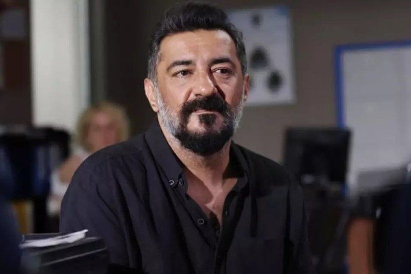 6 saat süren operasyon geçirmişti! Ünlü oyuncu Celil Nalçakan'ın son hali şoke etti - Resim: 1