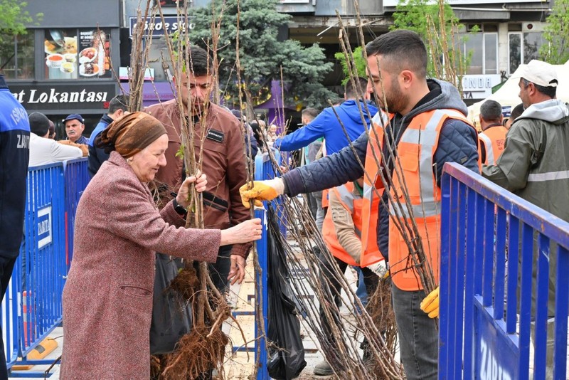 Isparta'da tam 55.00 tanesi teker teker dağıtıldı. Yakında 55.000 tanesi doğanın her tarafında görülecek - Resim: 5