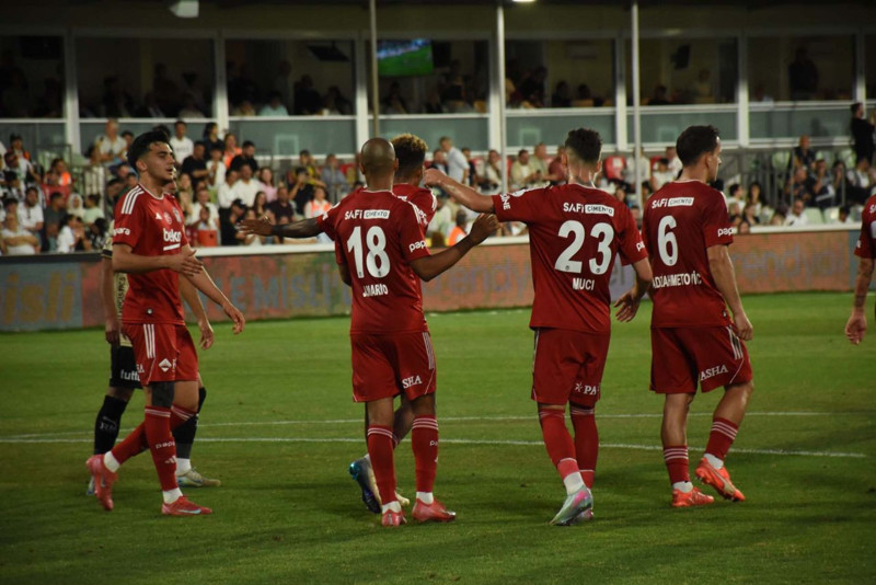 10 milyon euroluk hayal kırıklığı! Beşiktaşlı yıldız gemileri yaktı! Türkiye’den ayrılmak istiyor - Resim: 2