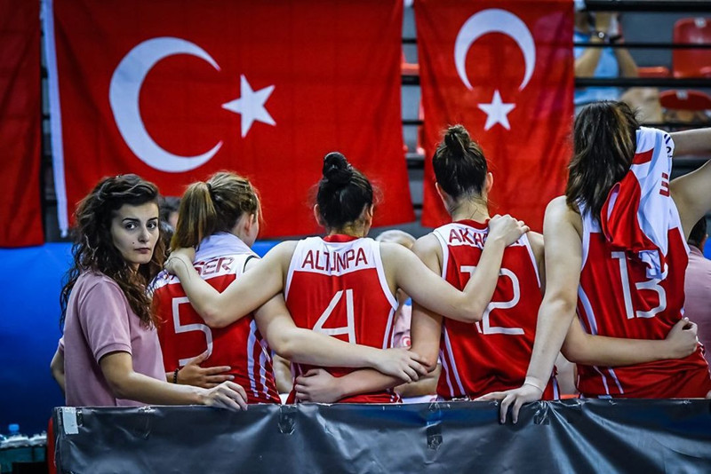 Acil tıp uzmanının şüpheli ölümü! Kolunda serumla bulundu - Resim: 7
