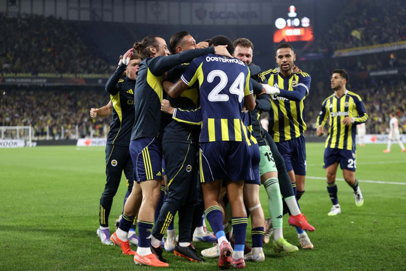 Fenerbahçe’den yılın transfer bombası! 42 milyon euroluk yıldız geri dönüyor! Taraftarlar çok mutlu olacak! - Resim: 11