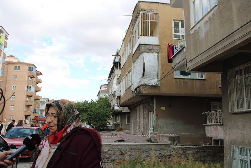 Faciaya ramak kala! O bina boşaltıldı - Resim: 4