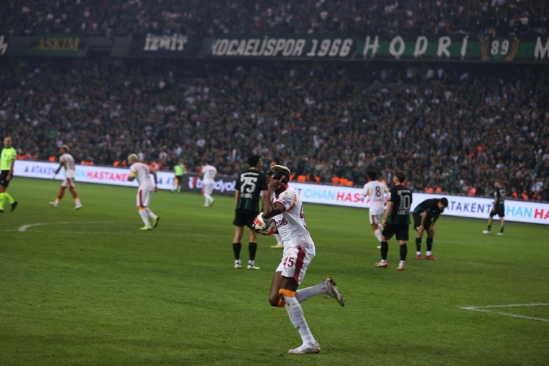 İngilizler duyurdu! Osimhen'e dünya devinden kanca! Galatasaray'ın istediği rekor bonservis "Yok artık" dedirtti! - Resim: 12