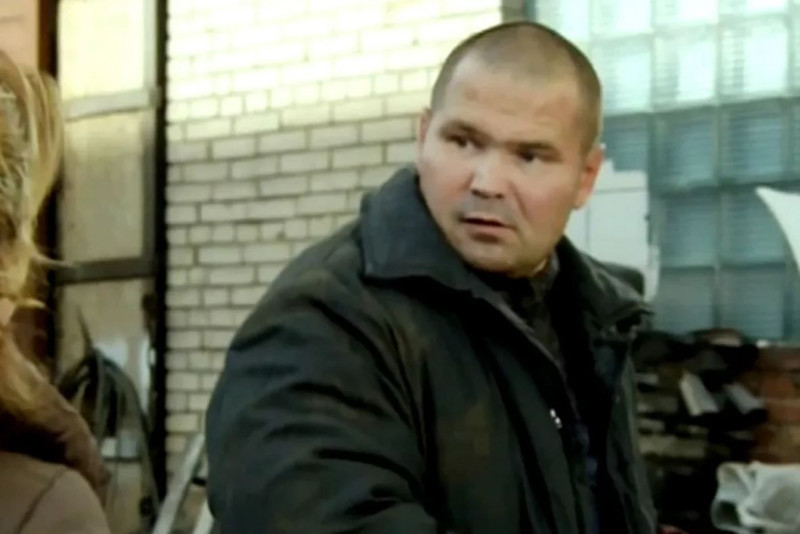 Ünlü oyuncudan acı haber! 53 yaşında hayata veda etti - Resim: 3