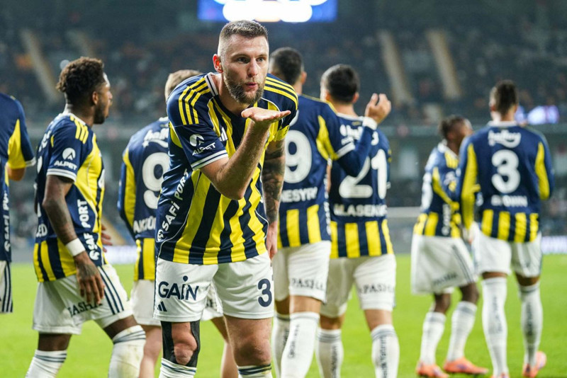 Fenerbahçe’nin ilk transferi hayırlı olsun! 4.5 yıllık sözleşme imzalanacak! 1.4 milyon euro maaş alacak! - Resim: 2
