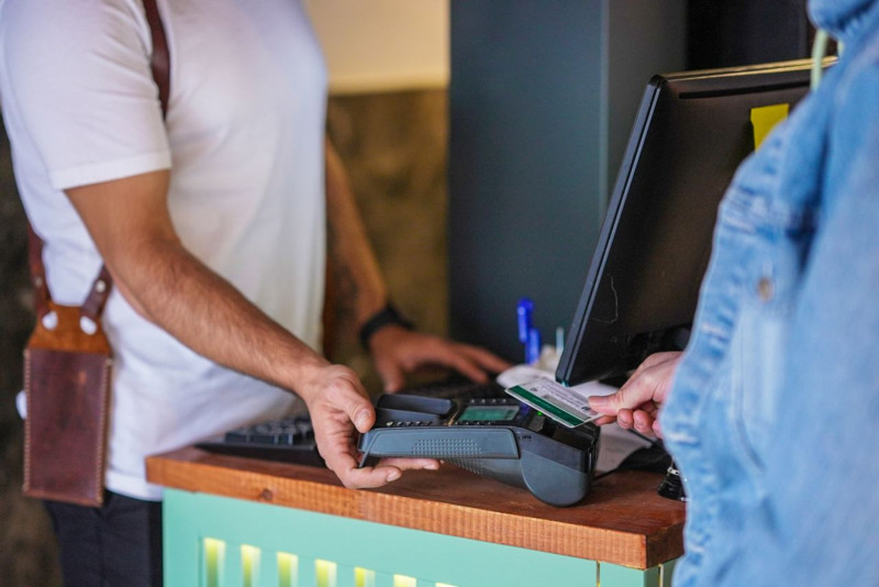 Kredi kartı kullanan herkesi ilgilendiriyor! Temassız ödemede yeni dönem! İşte yeni limit - Resim: 2