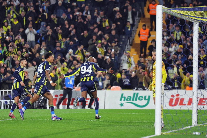 Fenerbahçe'ye kötü haber! Forvet transferi konusu büyük can yakacak - Resim: 7