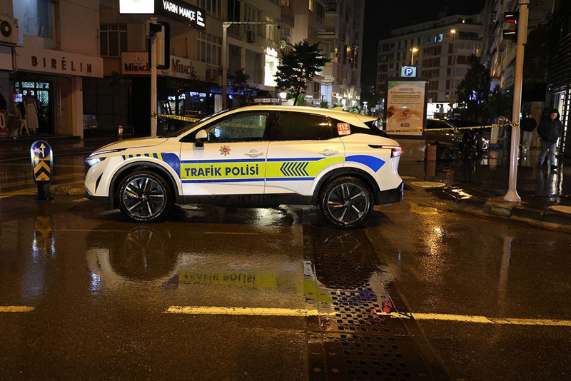 O iller sular altında kaldı! Deniz yükseldi, caddeler göle döndü - Resim: 2