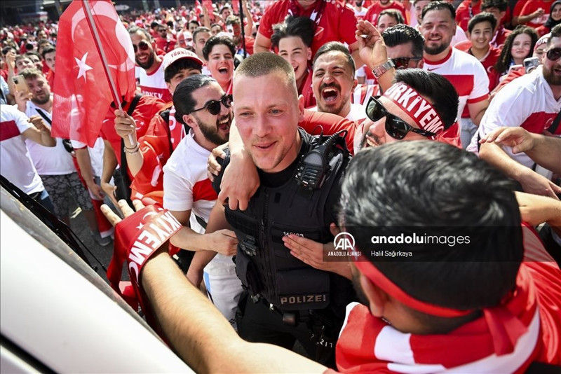 Türkiye'de oynamış en büyük 50 futbolcu belli oldu! 1'nci sıraya hemen bakın - Resim: 42