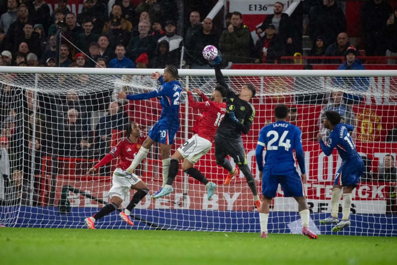Geleceği belli oldu! Manchester United'dan Altay Bayındır için şok karar! - Resim: 2