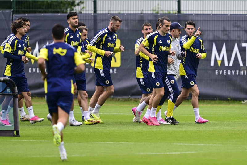 Fenerbahçe tv100’de sahneye çıkıyor! İsmail Kartal hangi taktiği kullanacak? Kampın yıldızı kim? İşte Fenerbahçe'de son durum - Resim: 12