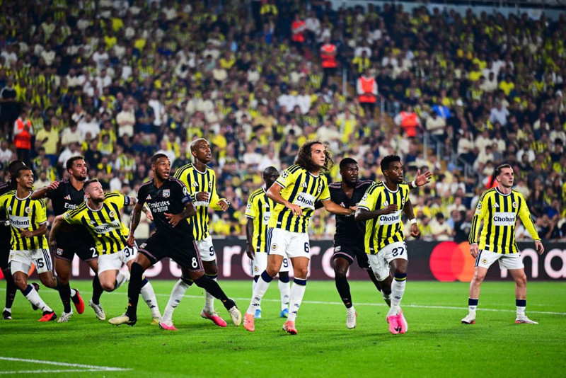 Fenerbahçe biletini kesmişti! Yıldız futbolcu Barcelona’ya gidiyor! Transferden para da kazandıracak - Resim: 2