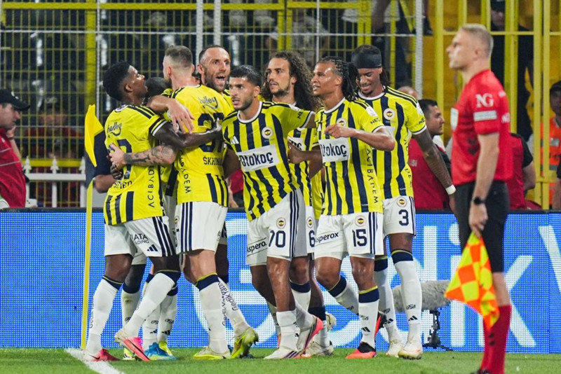 Fenerbahçe, Şampiyonlar Ligi’nde sahne alıyor! Rakip İtalyan ekibi Roma! İki kritik eksik var! İşte muhtemel ilk 11’ler - Resim: 8