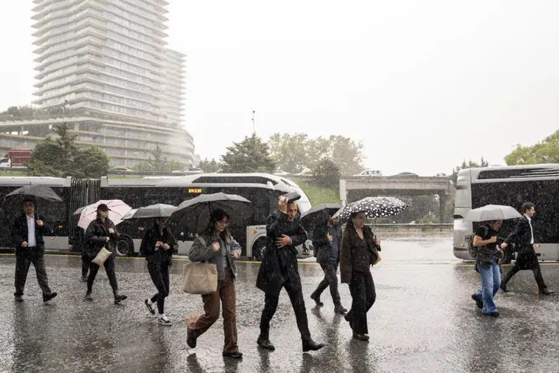 Meteoroloji tahminleri güncelledi! 3 il için alarm zilleri çaldı: Şemsiyenizi almadan çıkmayın - Resim: 7