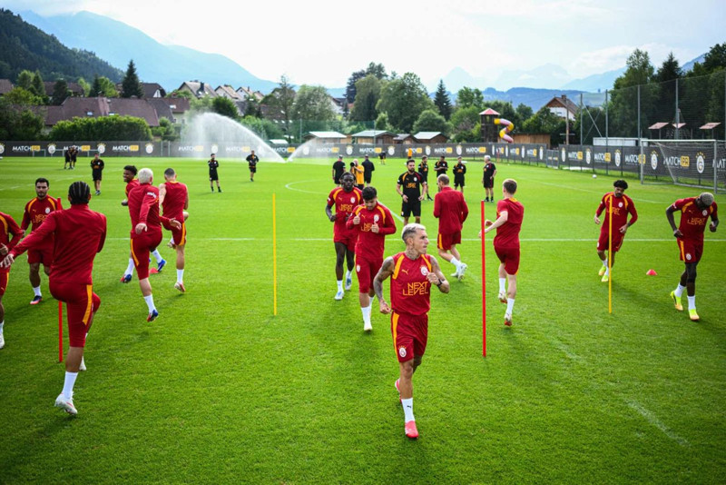Şampiyonlar Ligi’nde zorlu maç! Galatasaray, Barcelona ile karşılaşacak! İşte muhtemel ilk 11’ler - Resim: 5