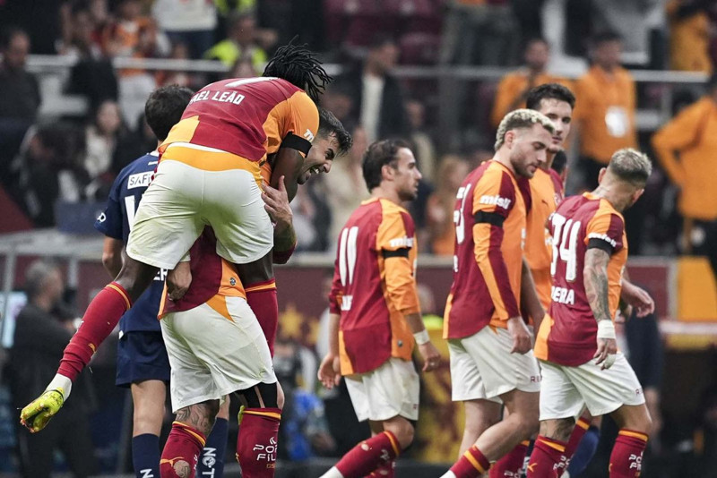Şampiyonlar Ligi’nde zorlu maç! Galatasaray, Barcelona ile karşılaşacak! İşte muhtemel ilk 11’ler - Resim: 9