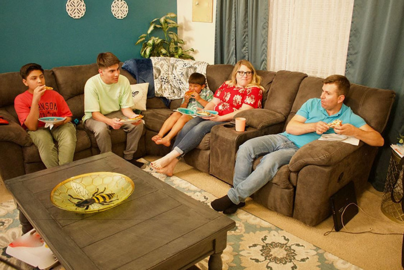 Tüm dünyayı ekrana kilitlemişlerdi! Anna ve Mürsel cephesinden şok gelişme: Eskortlara gidiyor! - Resim: 4