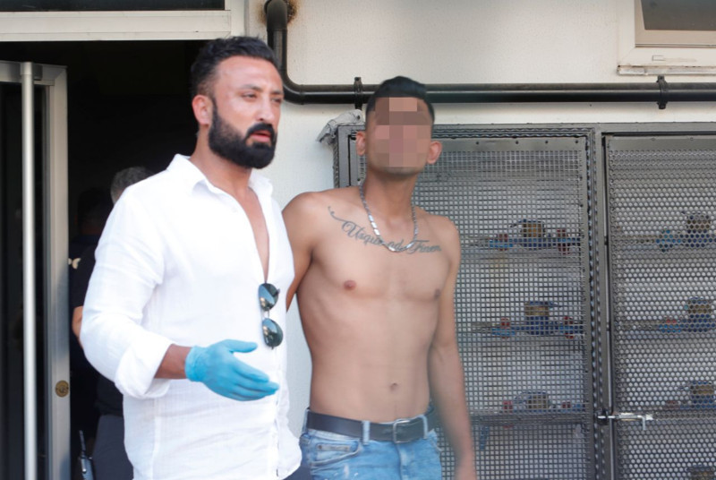 Antalya'da korkunç cinayet! Boğazı kesilmiş halde bulundu! Cinayet silahı oradan çıktı - Resim: 4