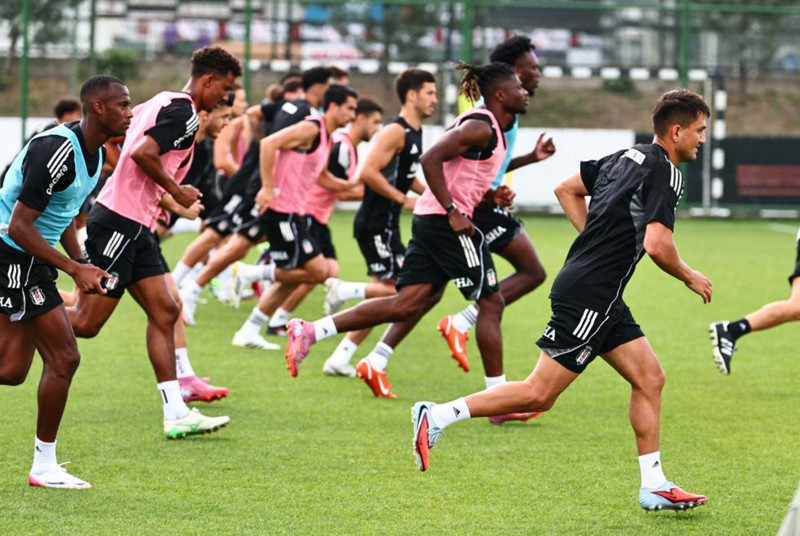 Beşiktaşlıları endişelendiren haber! 9 milyon euroluk can damarına transfer kancası! Bilgi toplamaya başladılar! - Resim: 1