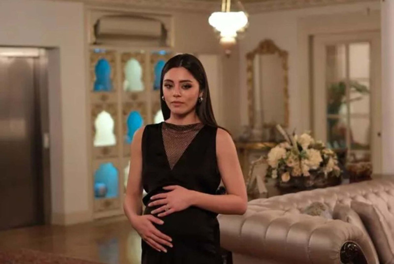 Kızılcık Şerbeti’nden ayrılmıştı! Sıla Türkoğlu tatile çıktı! Soluğu orada aldı - Resim: 1