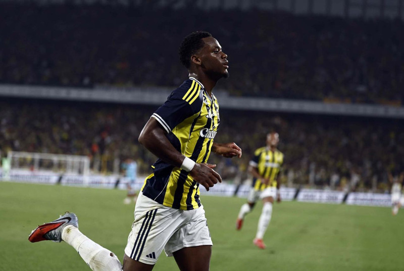 Fenerbahçe’de Jhon Duran düğümü çözüldü! Yıldız futbolcu kararını yönetime iletti! Geleceği belli oldu! - Resim: 3