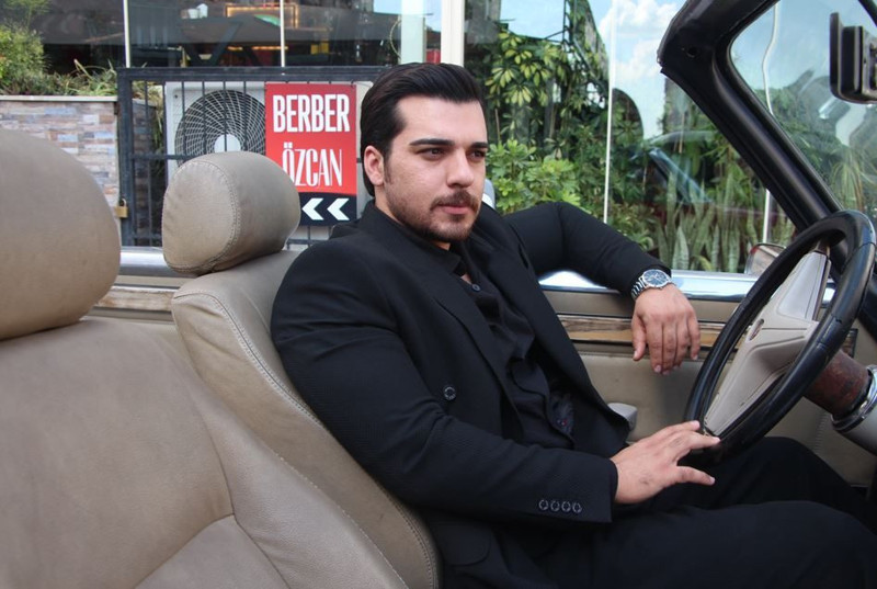 Çağatay Ulusoy'a benzerliği görenleri şoke etti! Adanalı galerici 'Eşref Tek' otomobil videolarıyla viral oldu! - Resim: 8