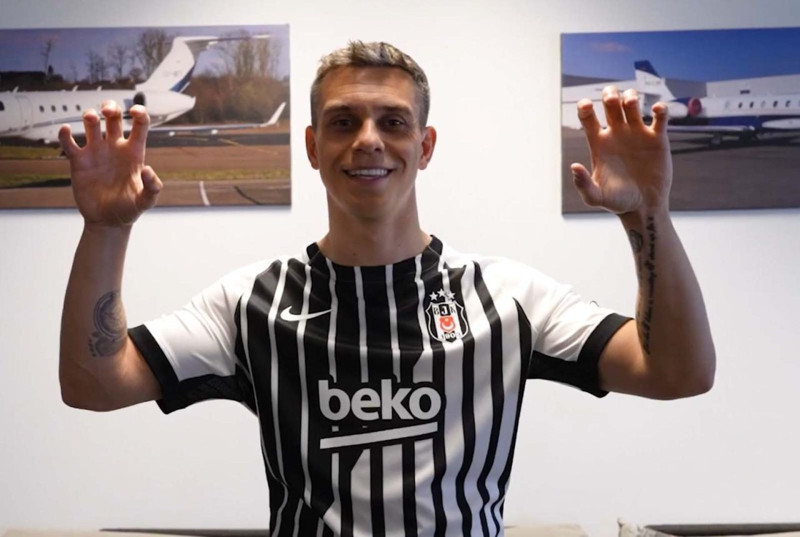 “Trosssard” paylaşım küplere bindirdi! El Bilal Toure’den Beşiktaş taraftarına şok sözler - Resim: 2