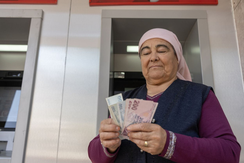 Milyonların beklediği hesap ortaya çıktı! Memur ve emekli zammı için 3 senaryo: Ocak 2027'de ne kadar zam gelecek? - Resim: 17